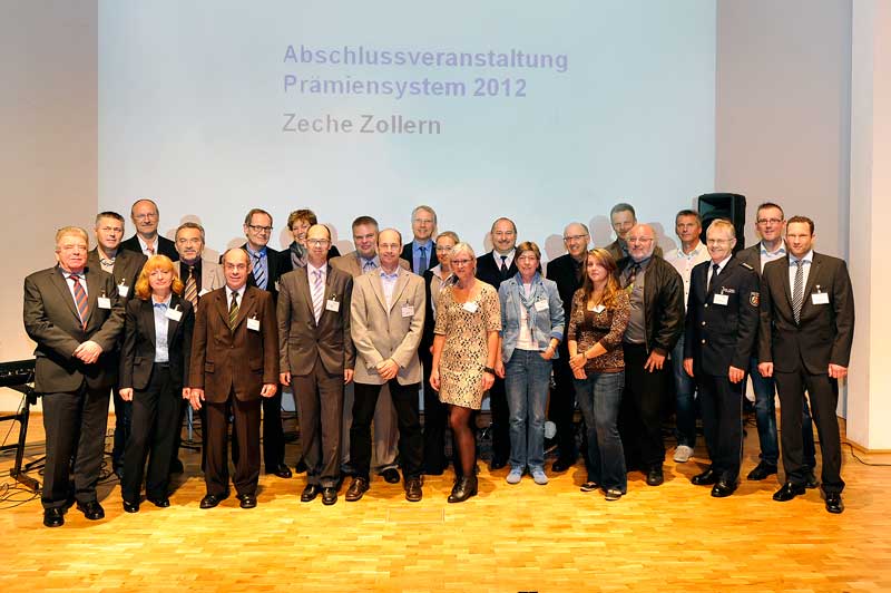 Gruppenfoto bei der Abschlussveranstaltung Prämiensystem 2012