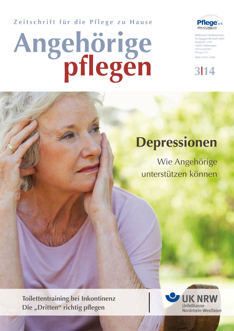 Das Cover der Zeitschrift 'Angehörige pflegen' zeigt eine ältere Frau in nachdenklicher Pose. Im Hintergrund ist verschwommenes Grün zu sehen, das auf einen Garten oder Park hinweist. Der Titel der Ausgabe ist 'Depressionen - Wie Angehörige unterstützen können'. Unten in der Ecke ist das Logo der Unfallkasse Nordrhein-Westfalen sichtbar, was auf den Bezug zu Arbeitsschutz und Prävention hinweist. Weitere Schlagzeilen umfassen Themen wie 'Toilettentraining bei Inkontinenz' und 'Die Dritten richtig pflegen'.