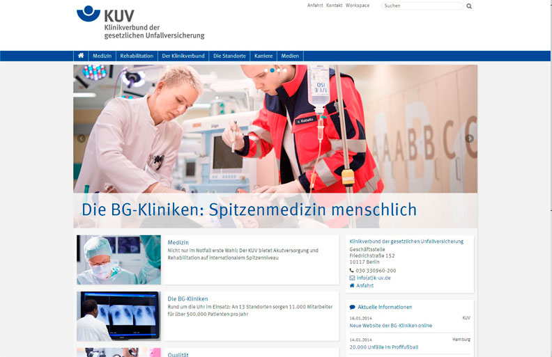 Die Homepage des Klinikverbunds der gesetzlichen Unfallversicherung zeigt medizinisches Personal bei der Arbeit in einem Krankenhaus. Ein Arzt in weißem Kittel und ein Notfallsanitäter in roter Uniform betreuen einen Patienten. Oben befindet sich das Logo der KUV, darunter Navigationspunkte zu Themen wie Medizin, Rehabilitation und Prävention. Das Bild vermittelt Kompetenz im Bereich Unfallversicherung und Sicherheit am Arbeitsplatz.