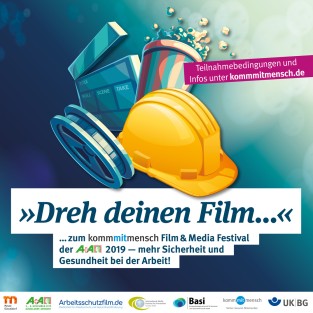 Das Bild zeigt ein Plakat für das kommmitmensch Film & Media Festival der A+A 2019. Im Vordergrund stehen ein gelber Bauhelm und ein Megafon, die durch eine Filmklappe ergänzt werden. Der Text 'Dreh deinen Film...' lädt dazu ein, am Festival teilzunehmen. Oben rechts sind die Teilnahmebedingungen und Infos unter kommmitmensch.de vermerkt. Am unteren Rand sind Logos von Partner- und Unterstützerorganisationen wie DGUV und Unfallkasse NRW abgebildet. Das Plakat betont die Themen Sicherheit und Gesundheit bei der Arbeit.
