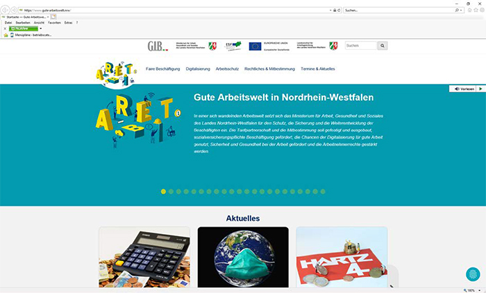 Screenshot der Website der Unfallkasse NRW mit dem Titel 'Gute Arbeitswelt in Nordrhein-Westfalen'. Oben befinden sich Logos von Partnerorganisationen. Die Seite beschreibt Initiativen zur Arbeitssicherheit, Gesundheit und Sozialem in NRW. Im Hauptteil werden Themen wie Digitalisierung und Arbeitsrecht angesprochen. Am unteren Rand befinden sich aktuelle Nachrichten zu relevanten Themen in kleinen Bildvorschauen.