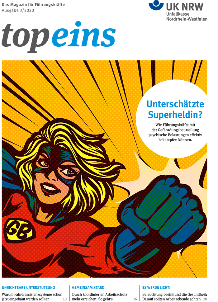 Titelbild des Magazins 'tapeins' der Unfallkasse NRW, Ausgabe 3/2020. Eine Comicfigur in Superheldenkostüm zeigt die Faust, während sie im Hintergrund vor einem gelben Strahlenmuster steht. Rechts daneben steht ein blauer Text in einer Sprechblase: 'Unterschätzte Superhelden? Wie Führungskräfte mit der Gefährdungsbeurteilung psychische Belastungen effektiv bekämpfen können.' Am oberen Rand erscheint das Logo der Unfallkasse NRW. Das Bild symbolisiert die Rolle von Führungskräften im Arbeitsschutz und der Prävention.