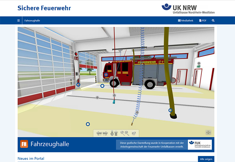 Die Grafik zeigt eine 3D-Darstellung einer Feuerwehrfahrzeughalle. In der Mitte ist ein rotes Feuerwehrfahrzeug abgebildet, umgeben von verschiedenen Ausstattungsmerkmalen wie Kabeln an der Decke und Sicherheitsmarkierungen am Boden. Die Darstellung dient der Schulung und Sensibilisierung im Rahmen von Arbeitsschutz und Prävention, erarbeitet durch die Unfallkasse NRW. Am oberen Rand ist das Logo der Unfallkasse Nordrhein-Westfalen zu sehen. Links befindet sich ein Menü mit der Option 'Fahrzeughalle' ausgewählt.